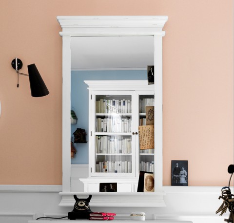 Miroir LEIRFJORD en bois blanc à poser verticalement 70 x 120